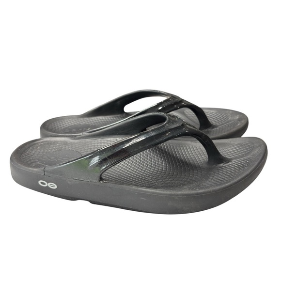 OOFOS Recovery Sandals Slides Flip Flops Black Comfort Cushion Womens Size 7 - Picture 1 of 13